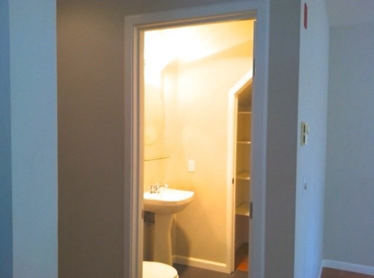 1645 S 288th St Apt 208 #NA - Photo 7 of 11