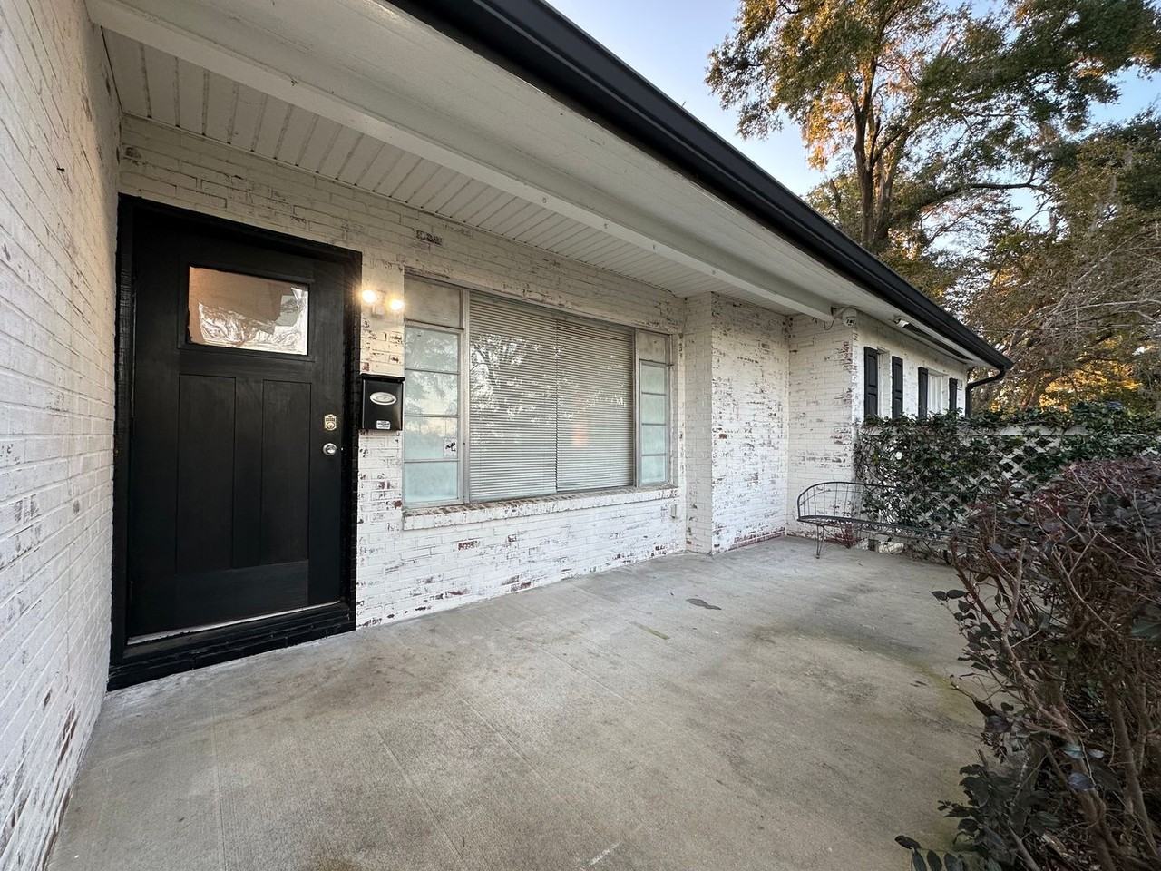 3117 Parklawn St - Photo 3 of 10