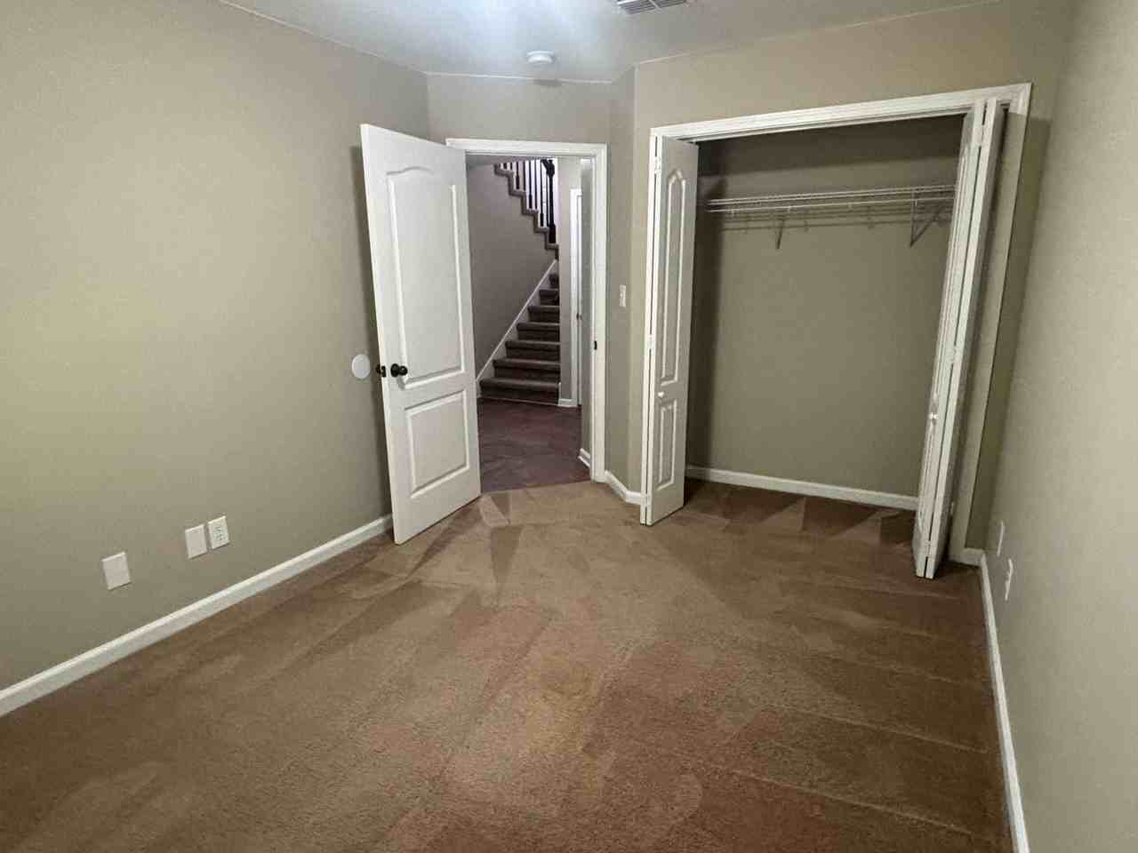 1725 Thistlewood Dr - Photo 5 of 16