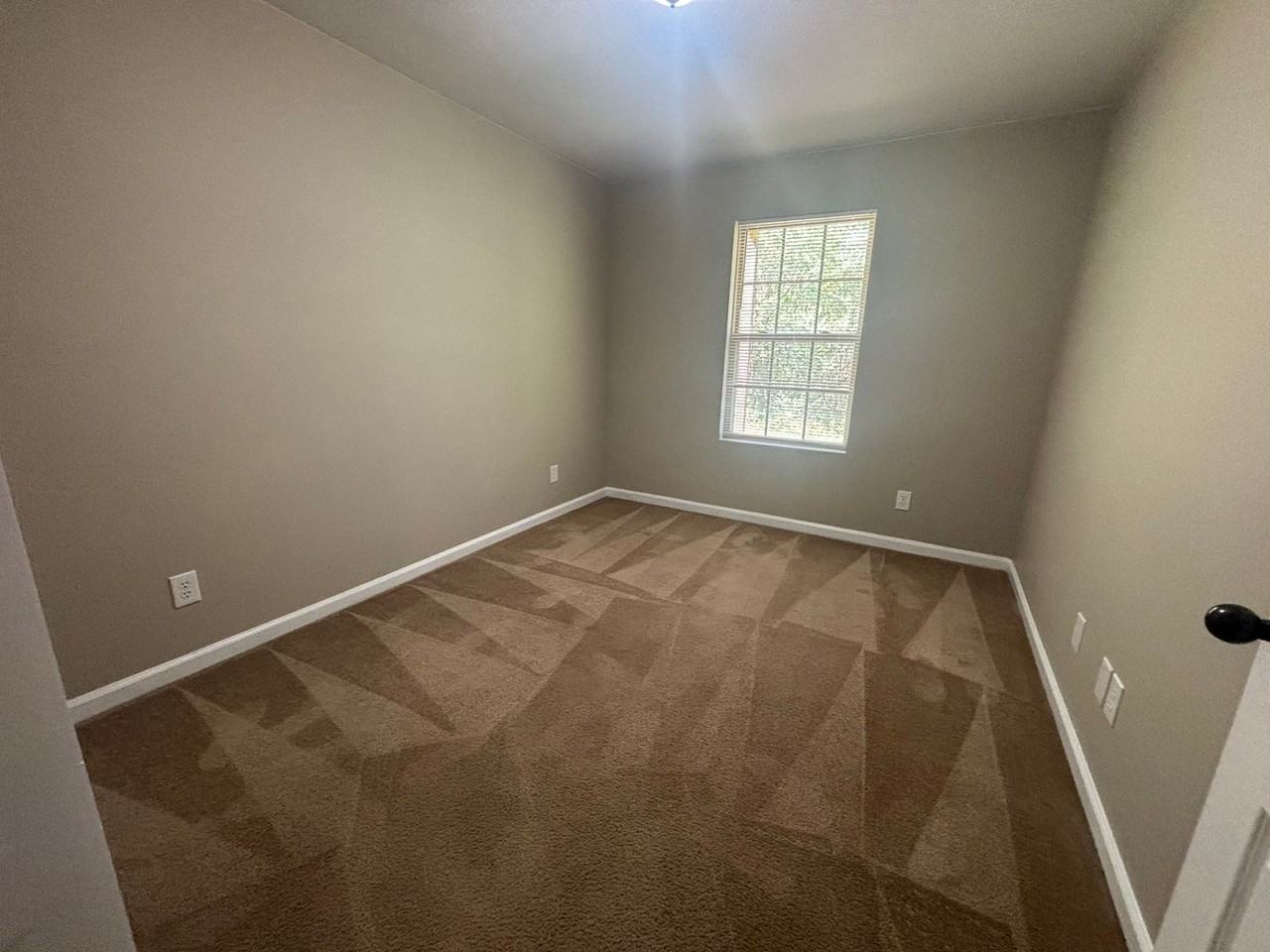 1725 Thistlewood Dr - Photo 6 of 16
