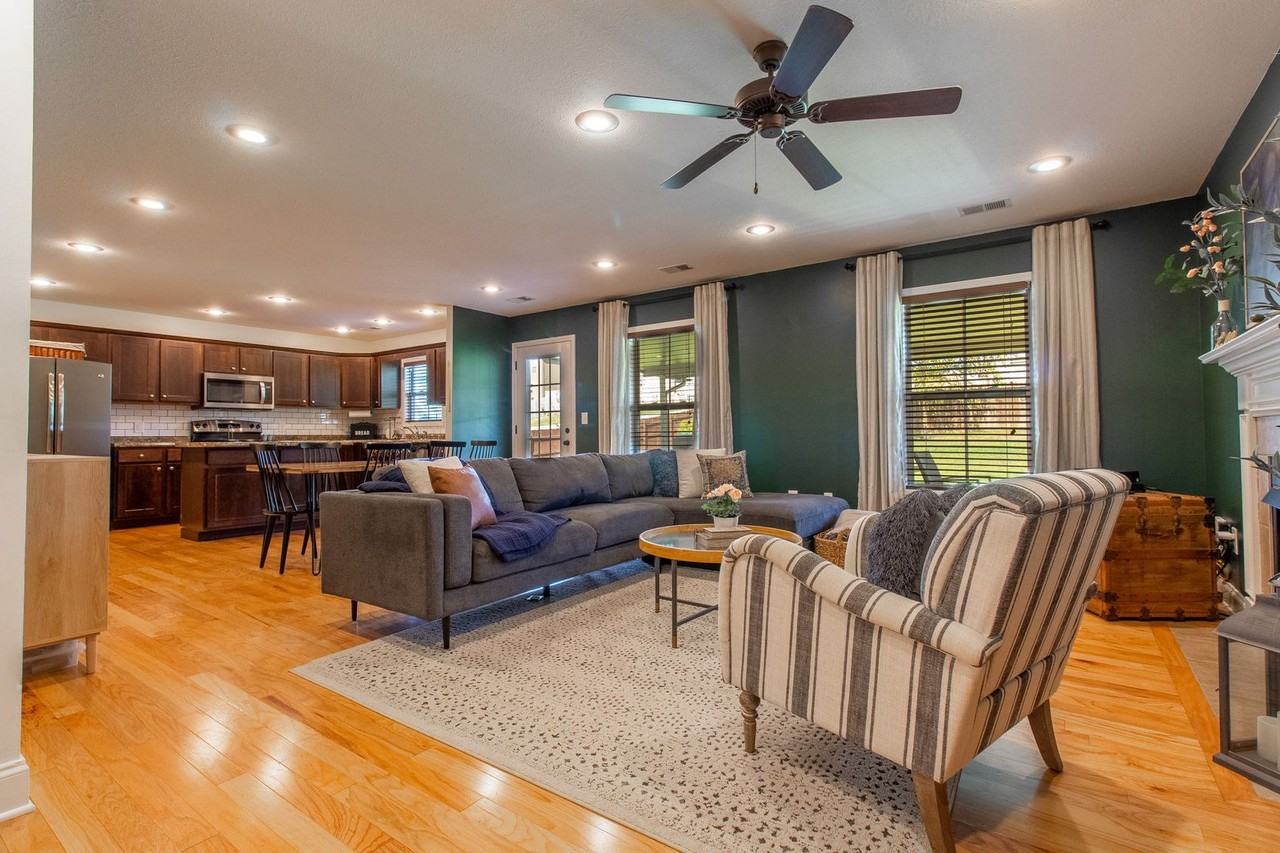 1982 Ida Sue Dr - Photo 4 of 30