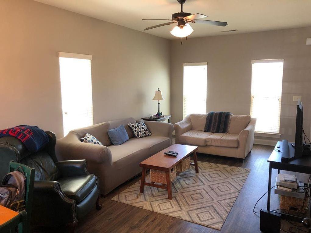 1076 Anchorage Road - Photo 2 of 7