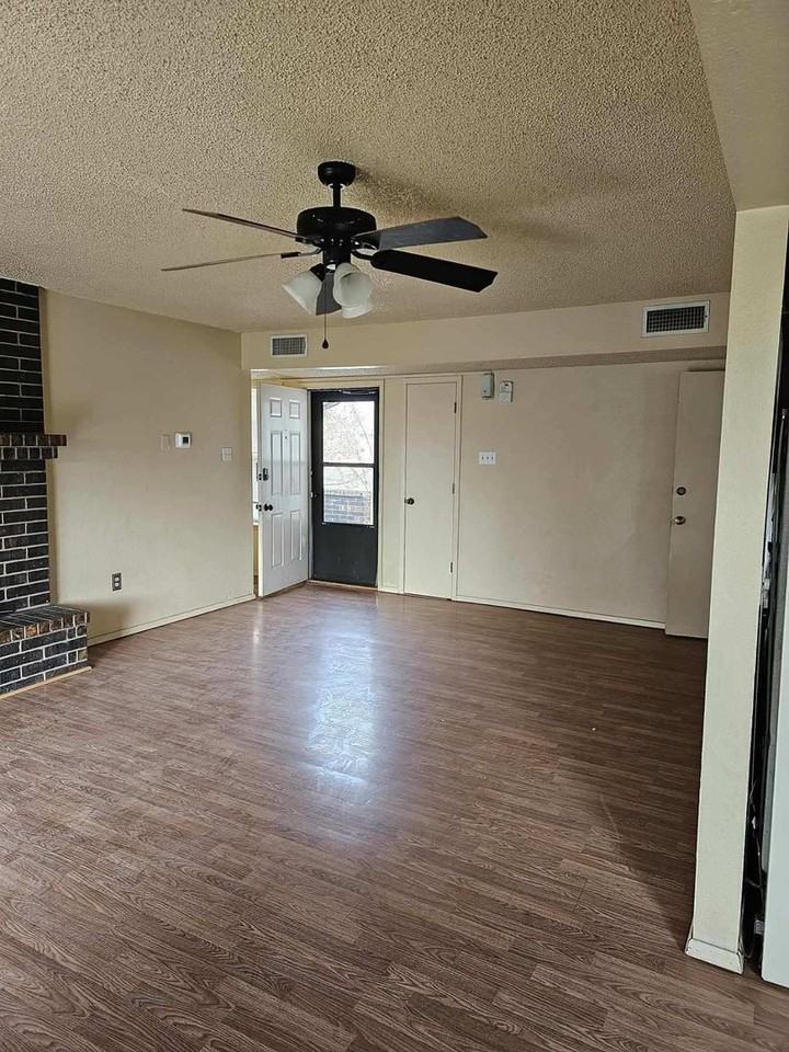 509 Tucker Ave - Photo 3 of 18