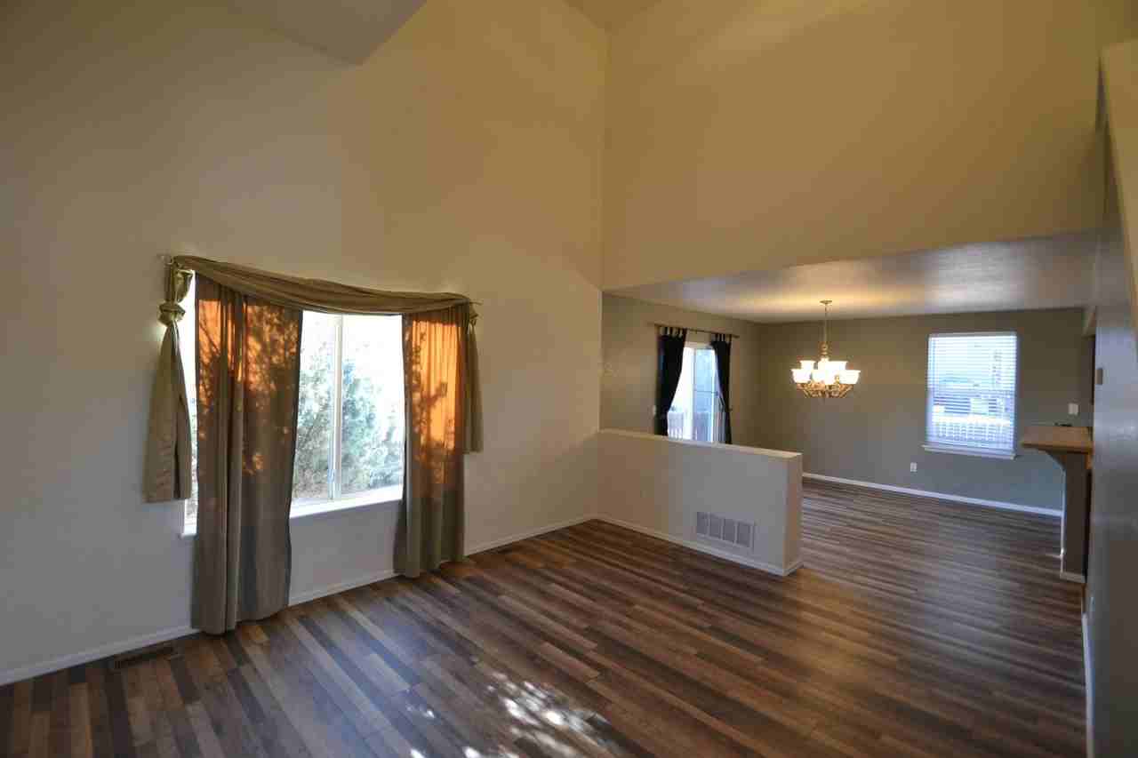 7415 Steward Ln - Photo 2 of 21