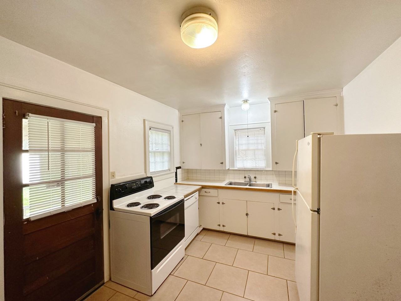 313 Nw 11th St - Photo 6 of 18