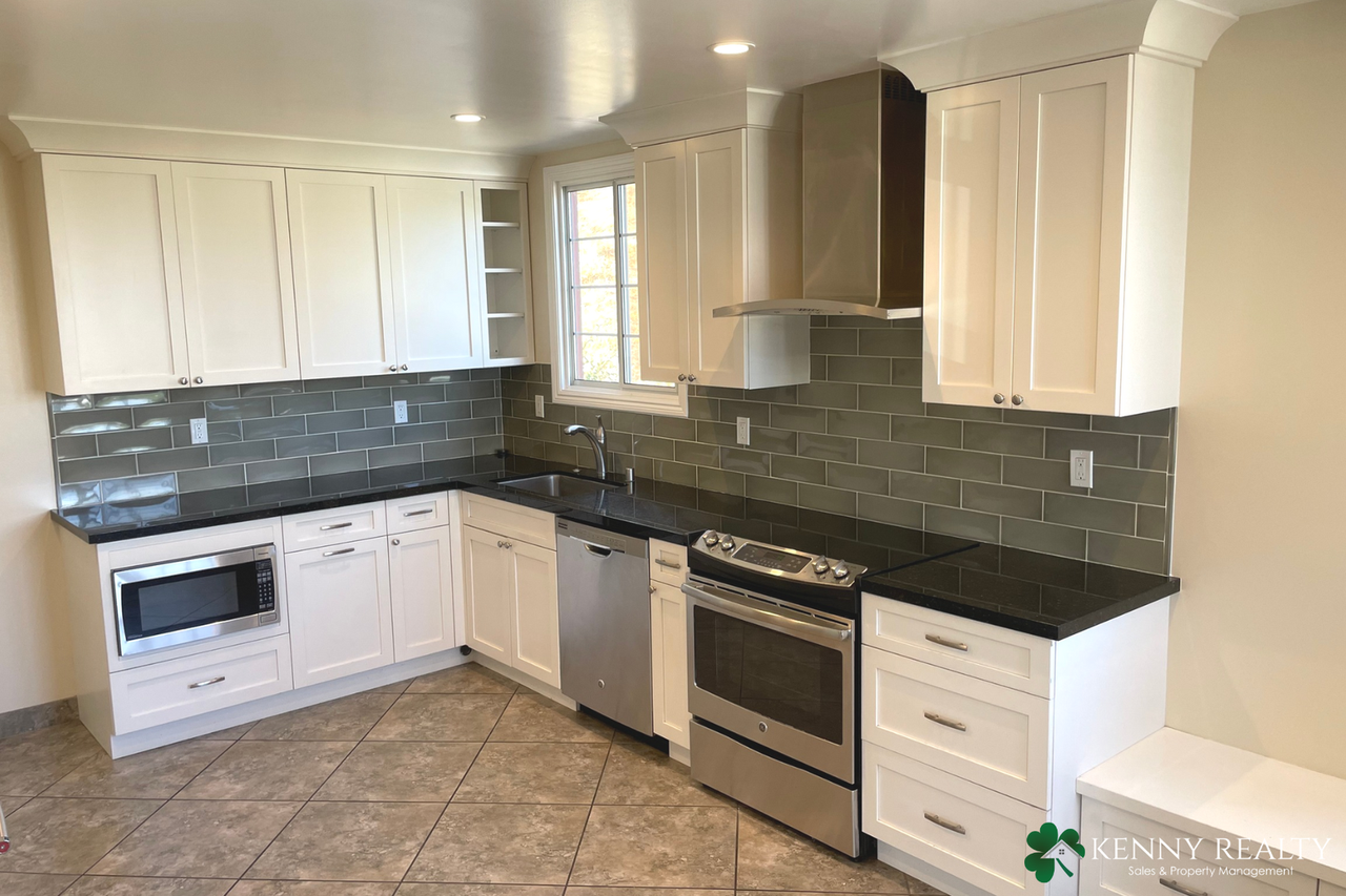 49 Norwich St - Photo 2 of 19