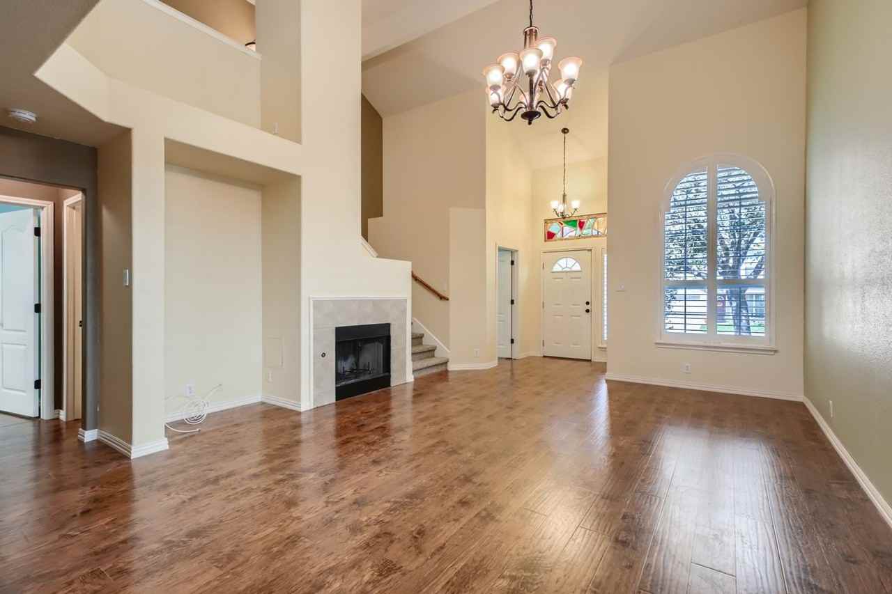 6006 Wood Pass - Photo 2 of 11