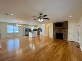 featured image of 800 Luck Cir