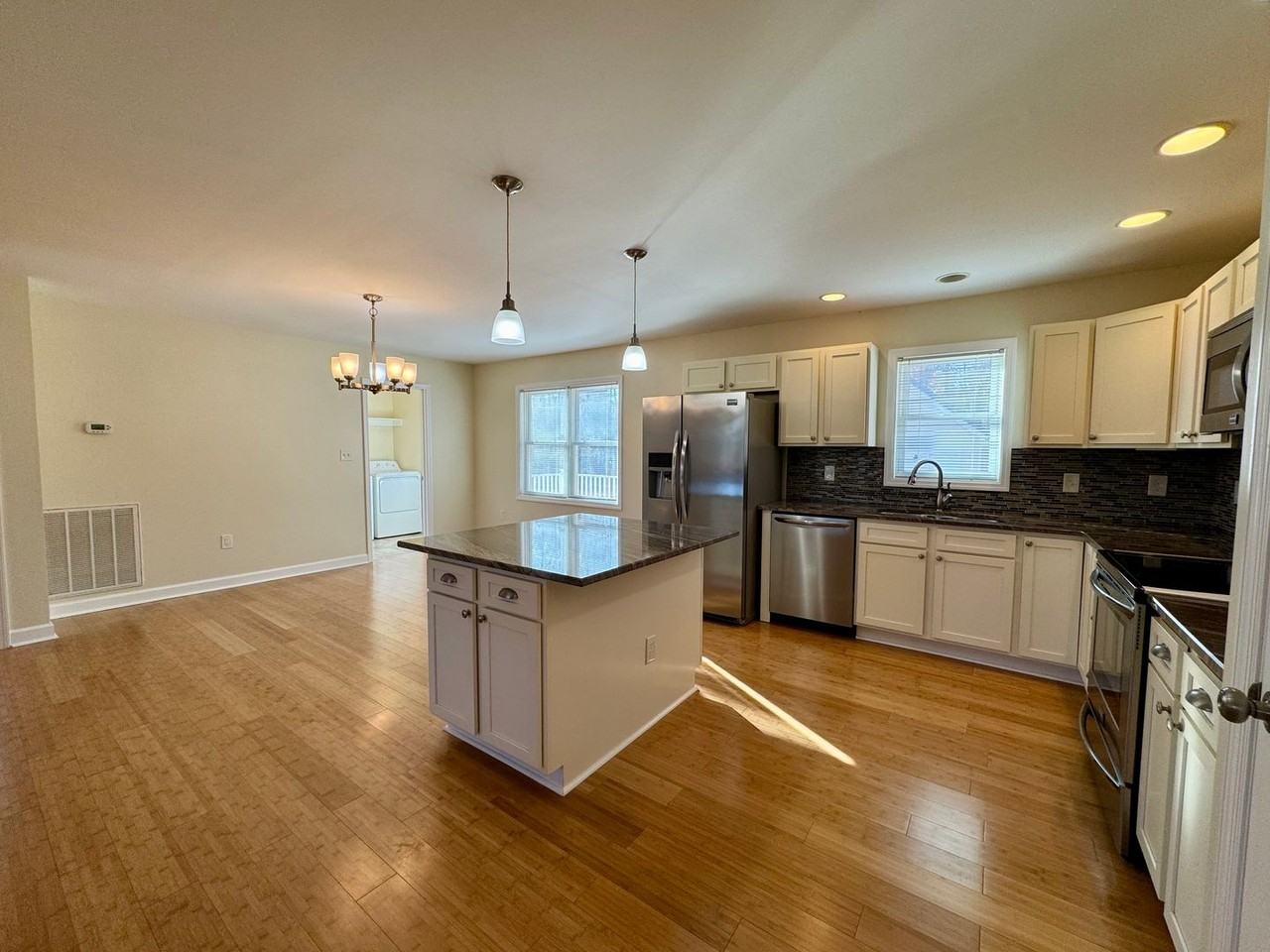 800 Luck Cir - Photo 4 of 19