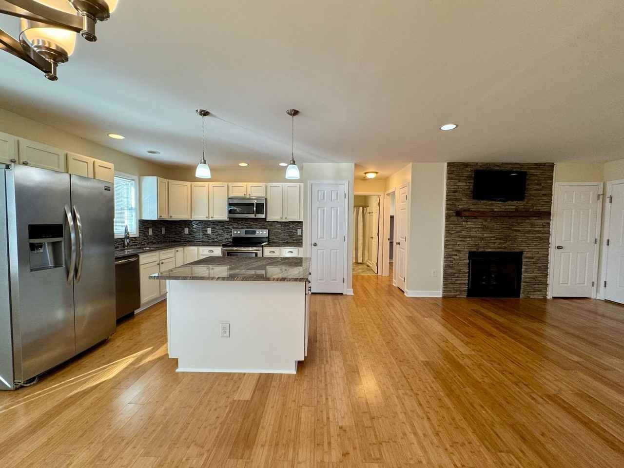 800 Luck Cir - Photo 5 of 19