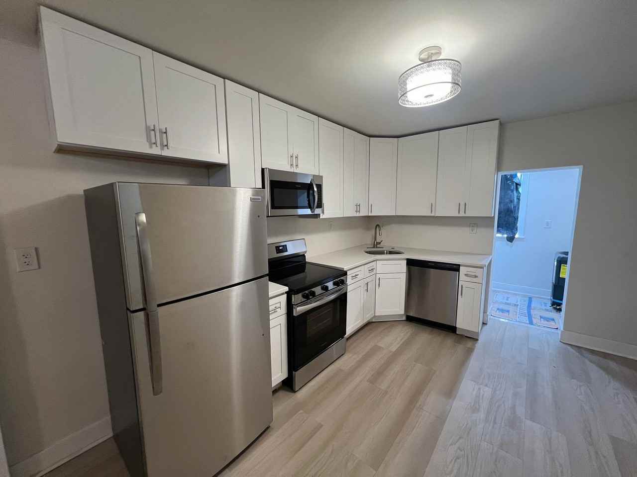 2946 Westmont St - Photo 4 of 19