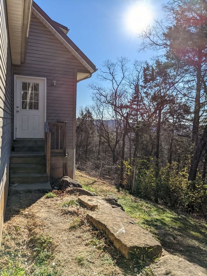 11438 Boone Trl - Photo 2 of 18