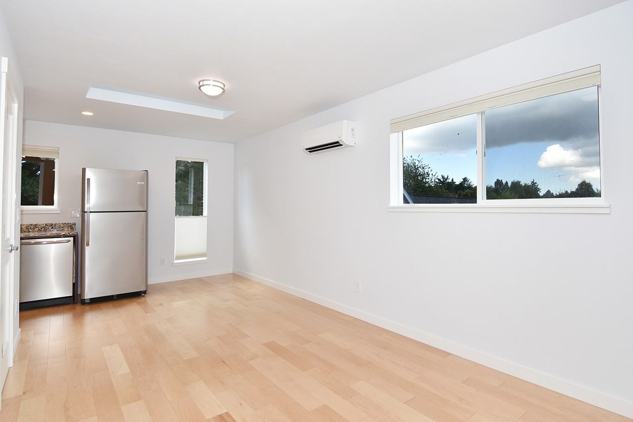 713B 27th Ave - Photo 5 of 17