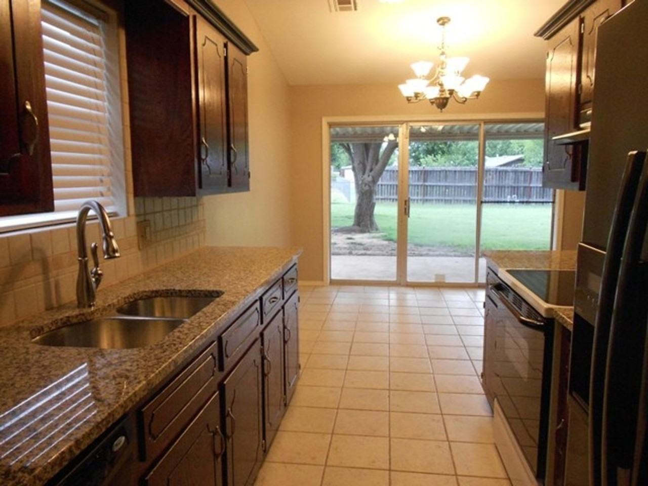 305 Northeast 46th Street - Photo 5 of 21