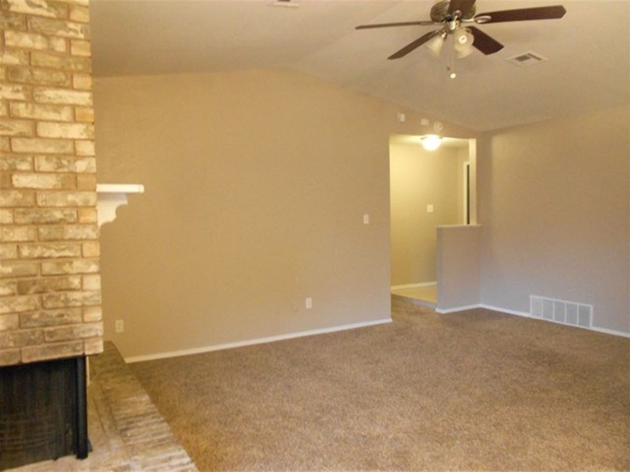 305 Northeast 46th Street - Photo 7 of 21