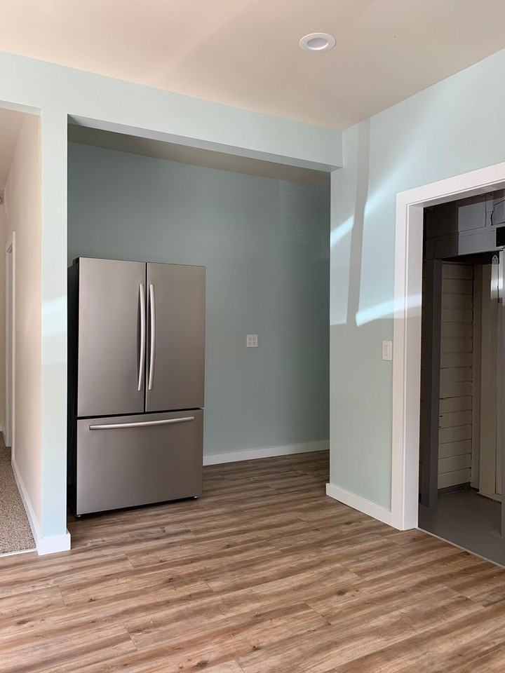 362 Second St - Photo 3 of 13