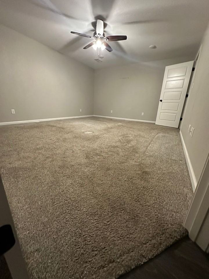 2933 Gillis Dr - Photo 5 of 12