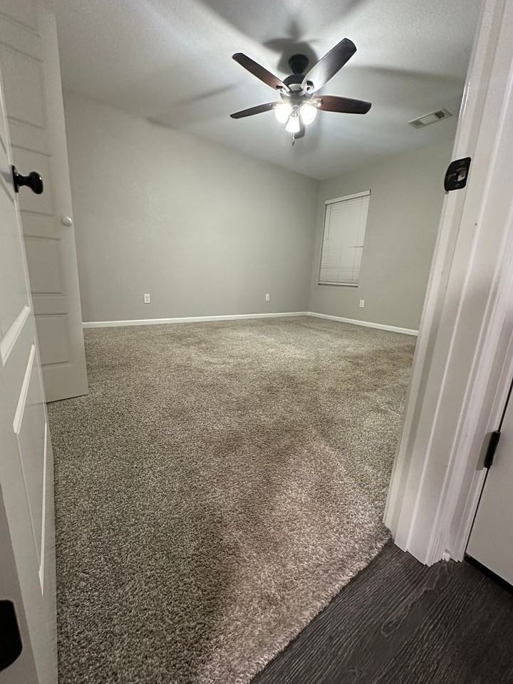2933 Gillis Dr - Photo 7 of 12