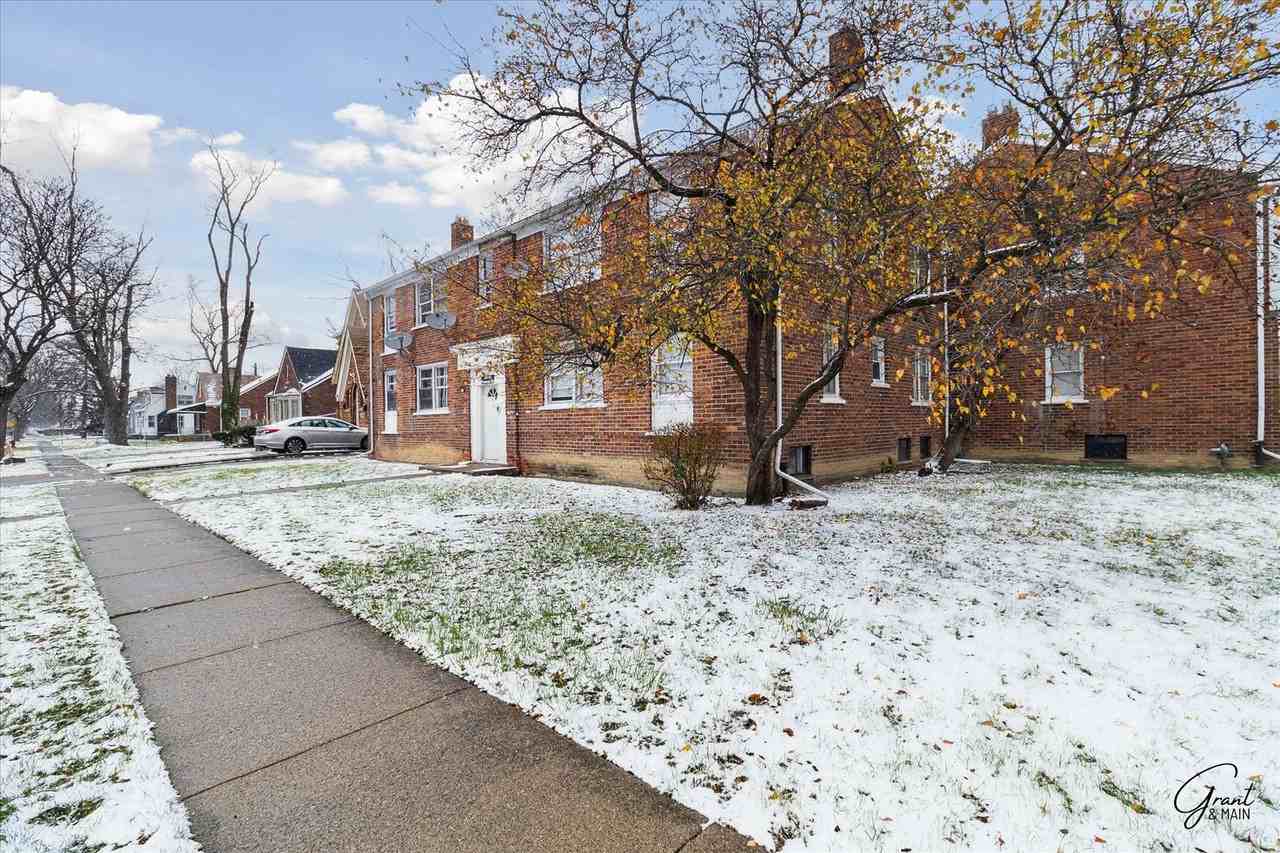 Puritan Manor - Photo 3 of 16