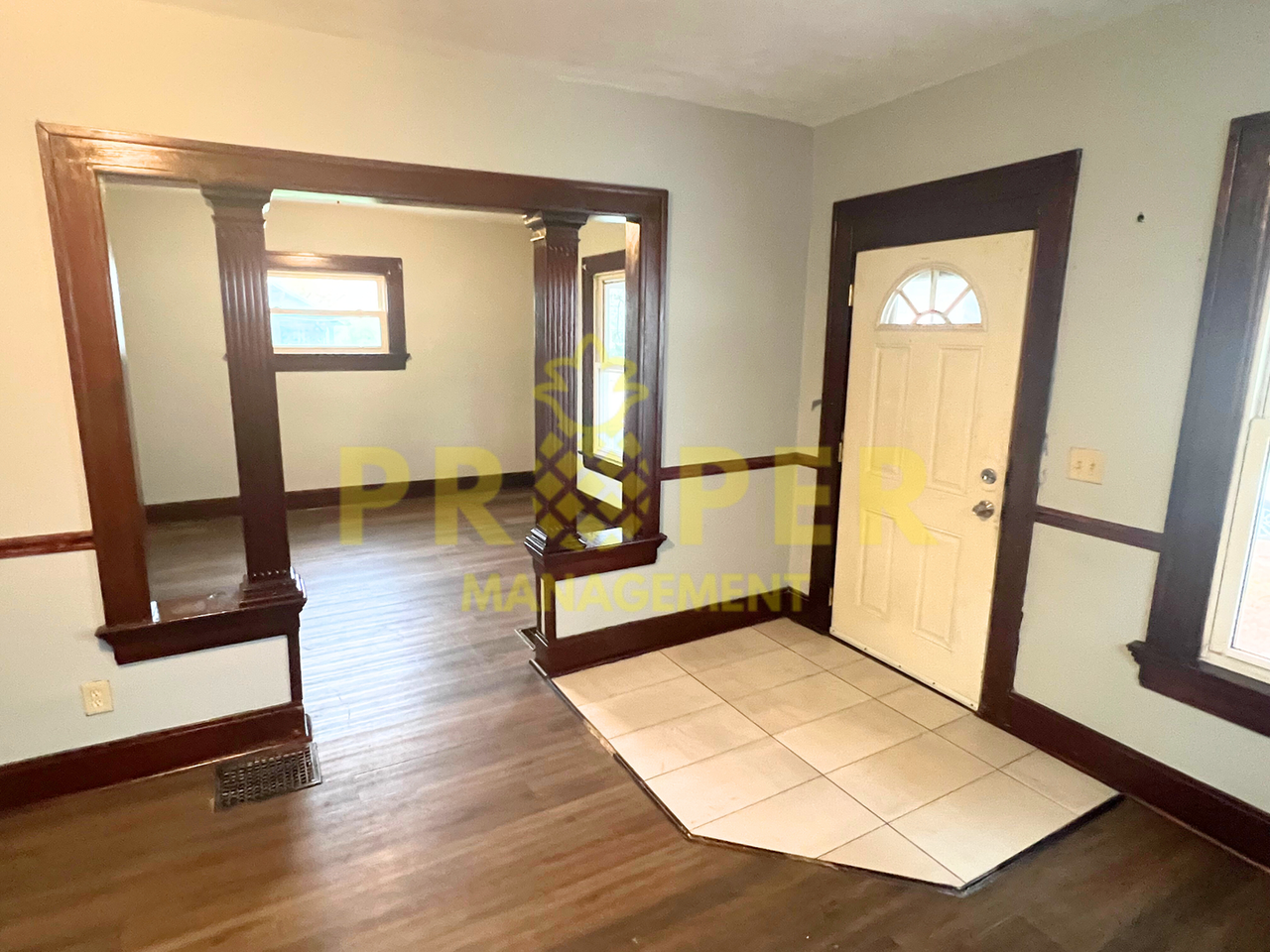 2412 W 2nd St - Photo 3 of 13