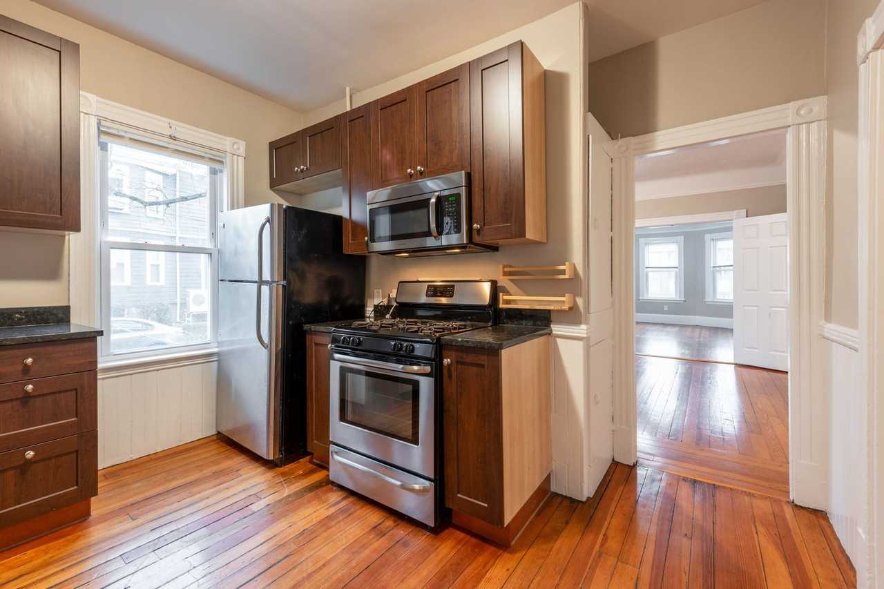 68 Richdale Ave - Photo 4 of 32