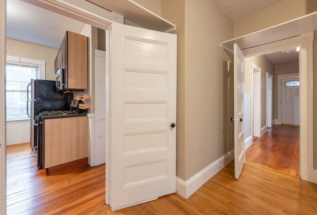 68 Richdale Ave - Photo 5 of 32