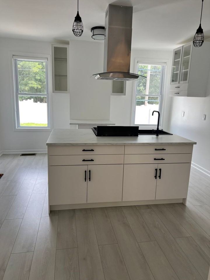 151 Meadow St - Photo 2 of 17