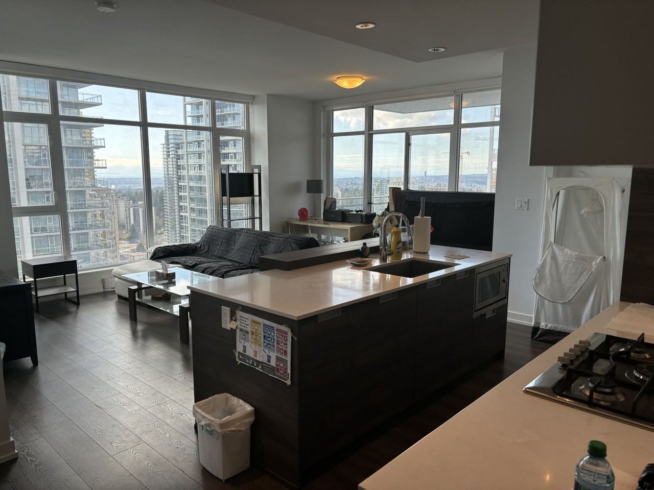 4688 Kingsway #36xx - Photo 6 of 11