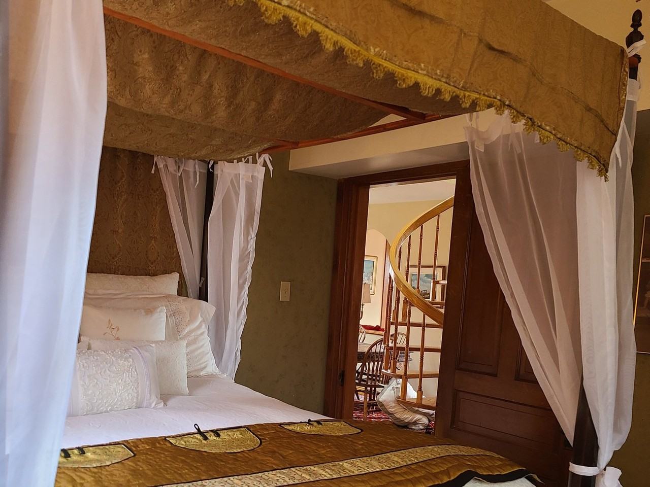 50 Dakin Dr - Photo 2 of 30