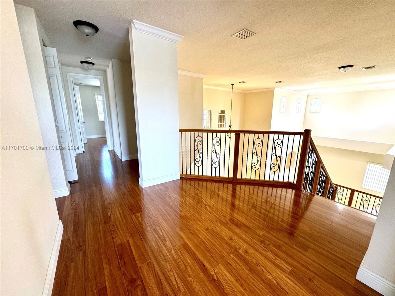 19506 N Coquina Way - Photo 3 of 8