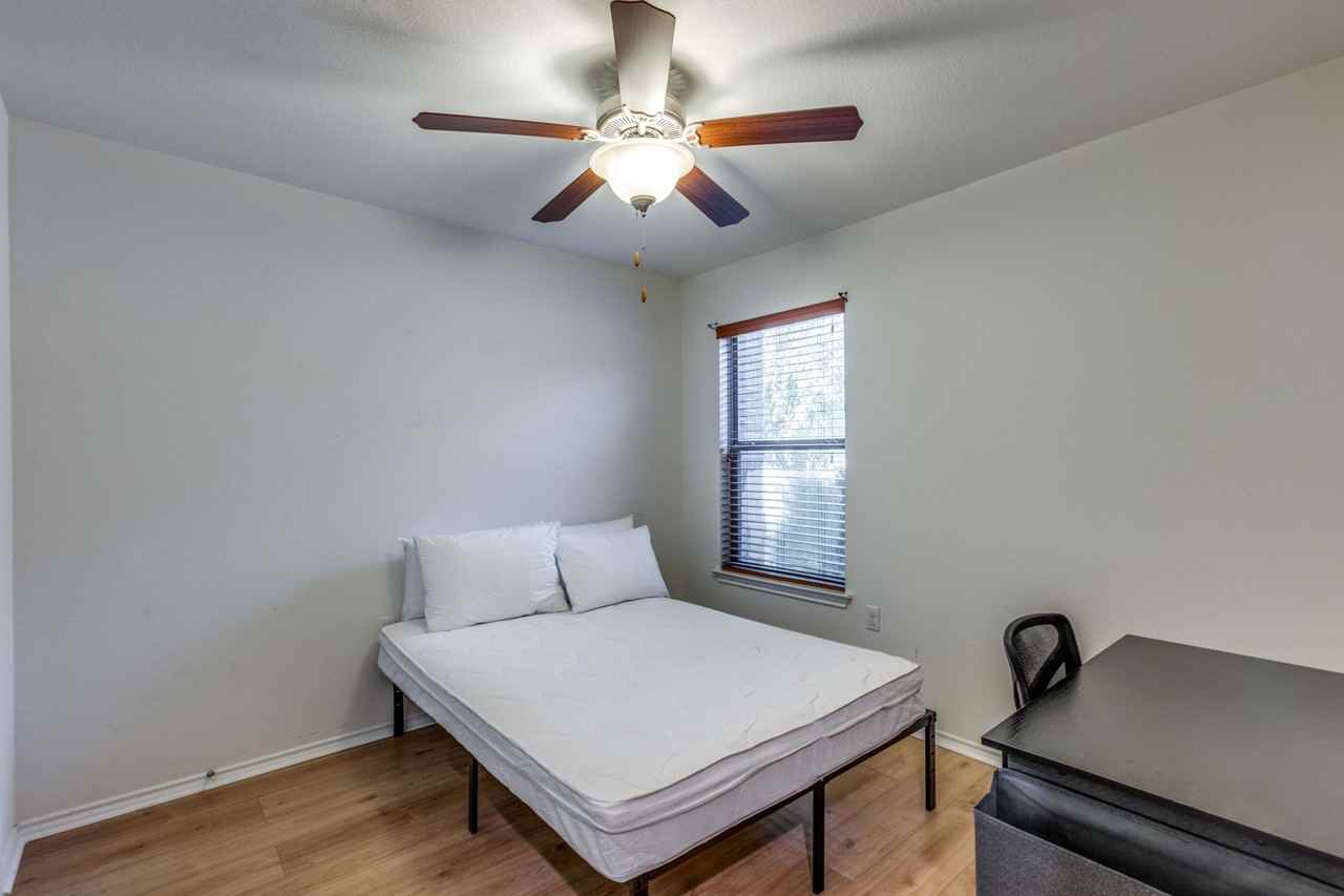 Edmundsbury Dr - Photo 5 of 5