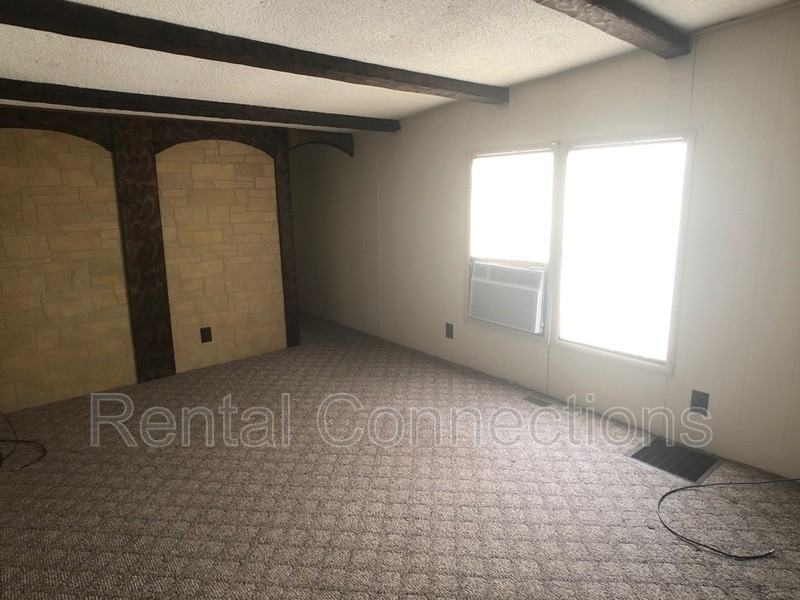 309 Washington St - Photo 2 of 12