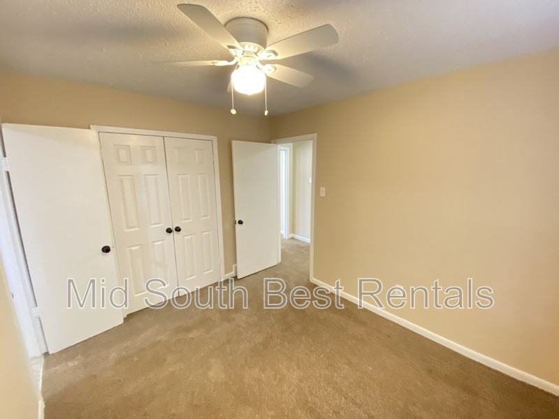 1766 Carlyle Rd - Photo 4 of 9