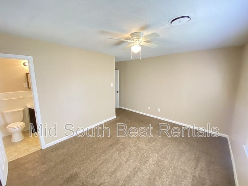 1766 Carlyle Rd - Photo 6 of 9