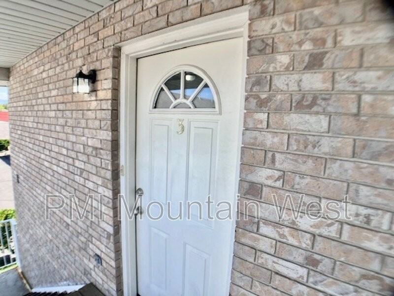 49 Sw B3 #B3 - Photo 2 of 17