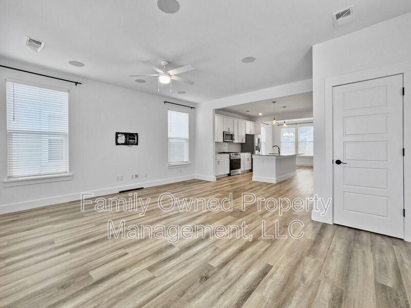 211 Winding Branch Dr - Photo 2 of 34