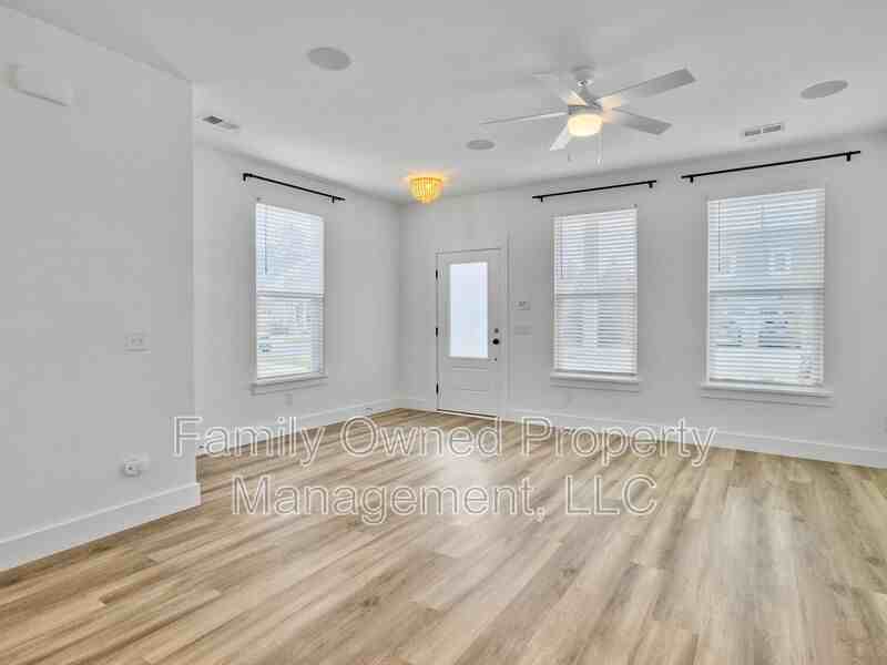 211 Winding Branch Dr - Photo 4 of 34