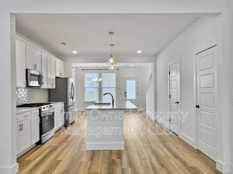 211 Winding Branch Dr - Photo 6 of 34