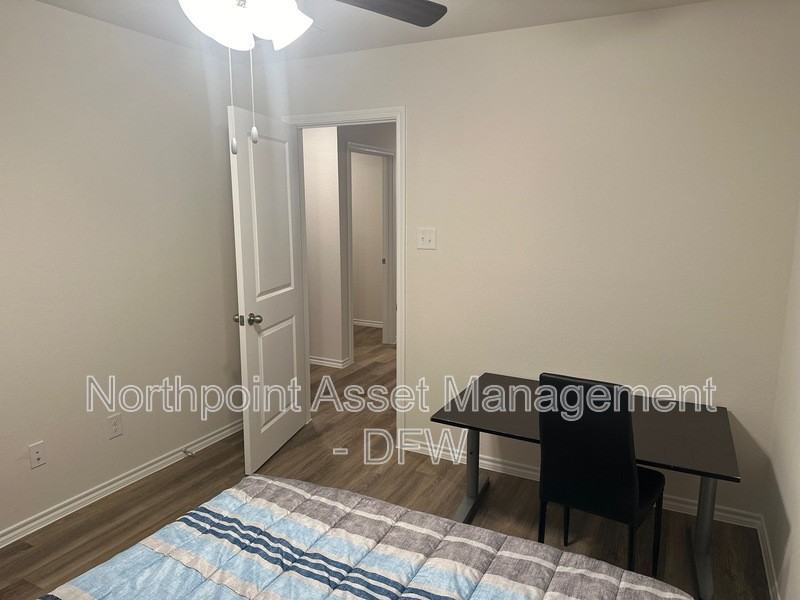 844 Moonglade Rd - Photo 2 of 6