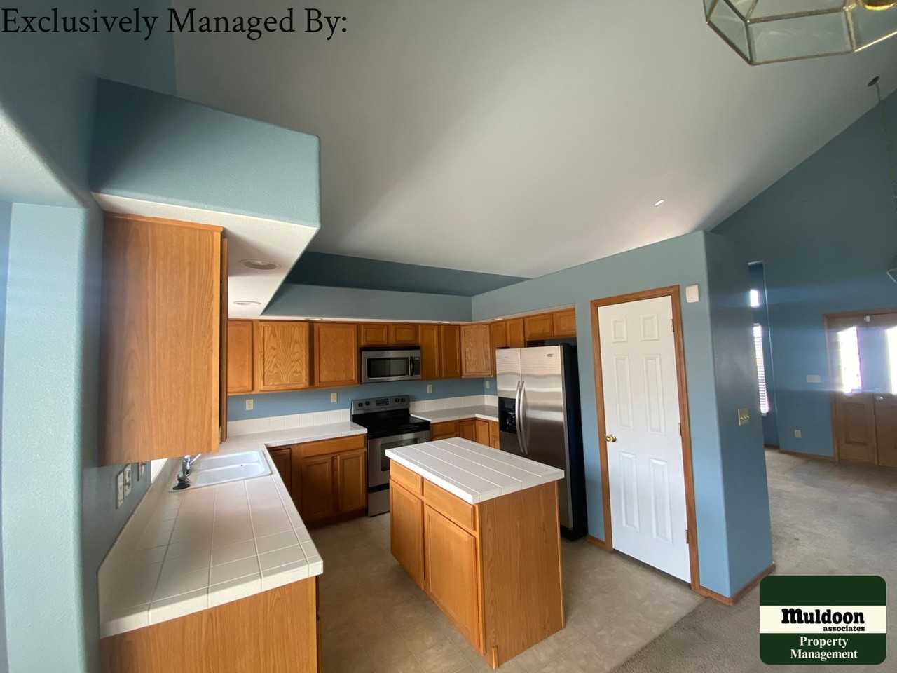 8085 Parsonage Ln - Photo 4 of 50