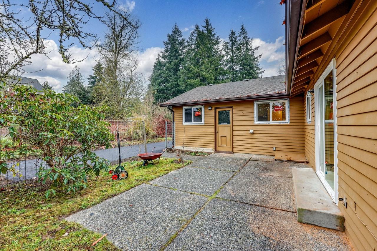 1115 Grow Ave Nw - Photo 3 of 26