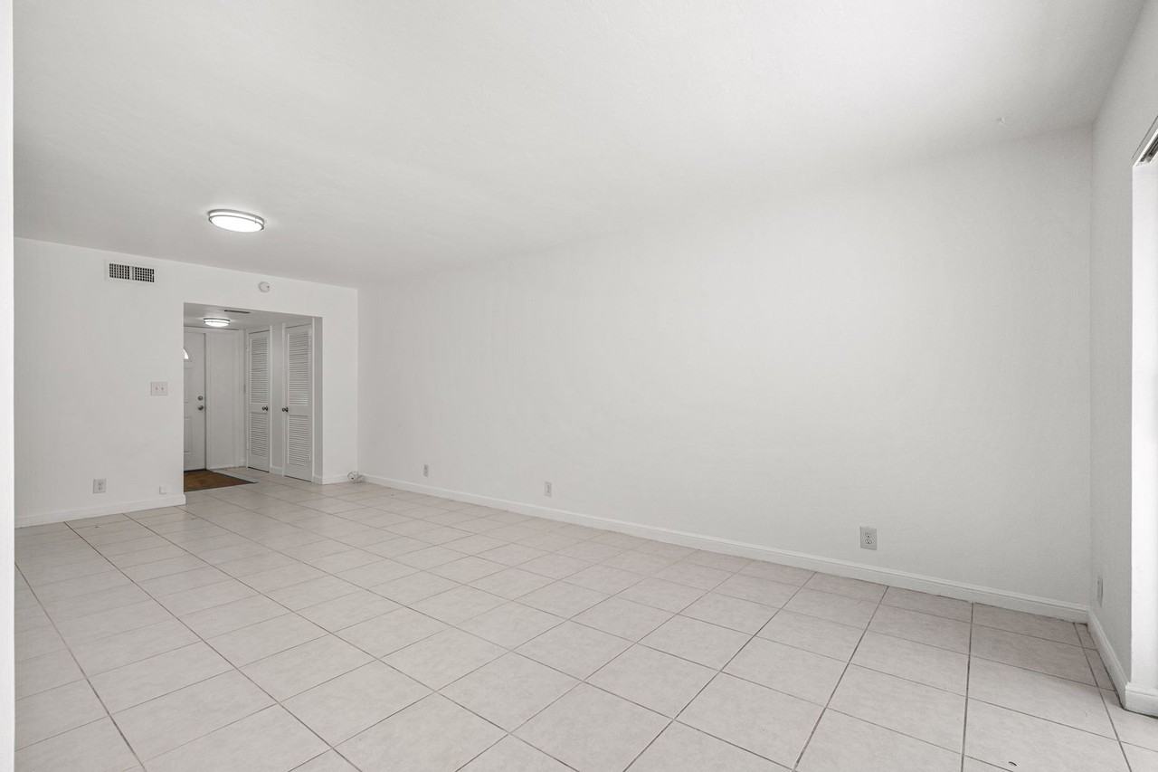 Vista Townhomes - Photo 2 of 24