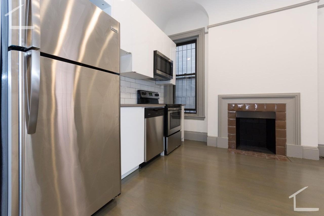 1 Belvidere Place - Photo 6 of 9