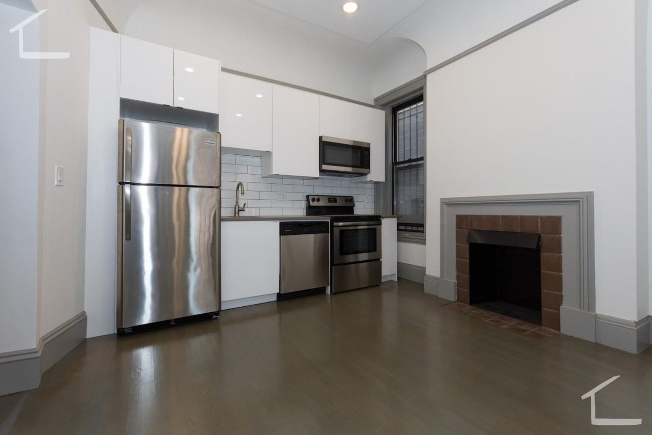 1 Belvidere Place - Photo 7 of 9