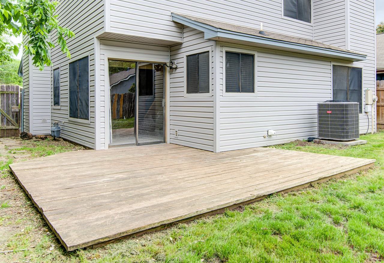 14405 Tiffer Ln - Photo 7 of 30