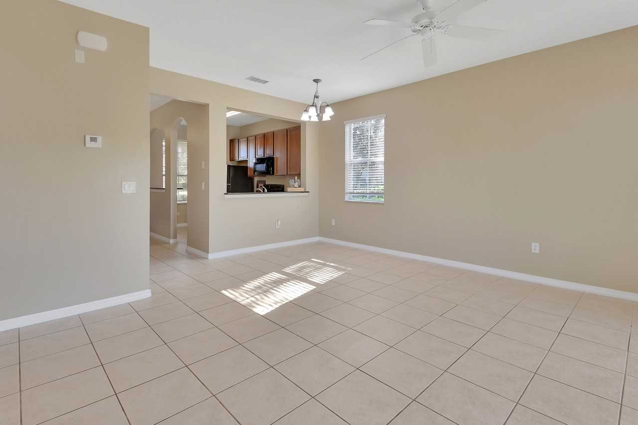 201 Aston Grande Dr - Photo 5 of 23