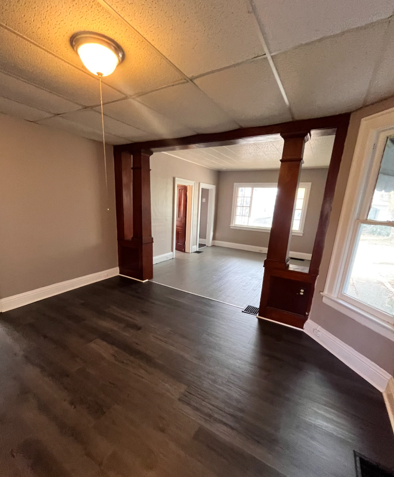 76 Sattler Ave - Photo 3 of 17