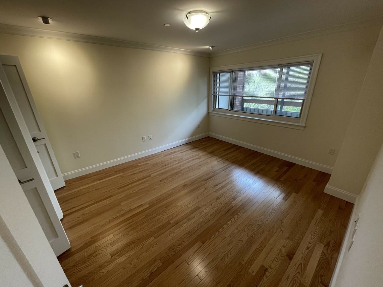 1443 Beacon St #101 - Photo 6 of 32