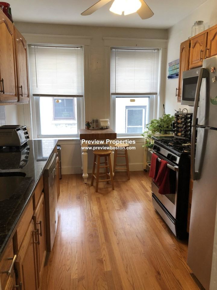 Commonwealth Ave #12AP - Photo 2 of 50