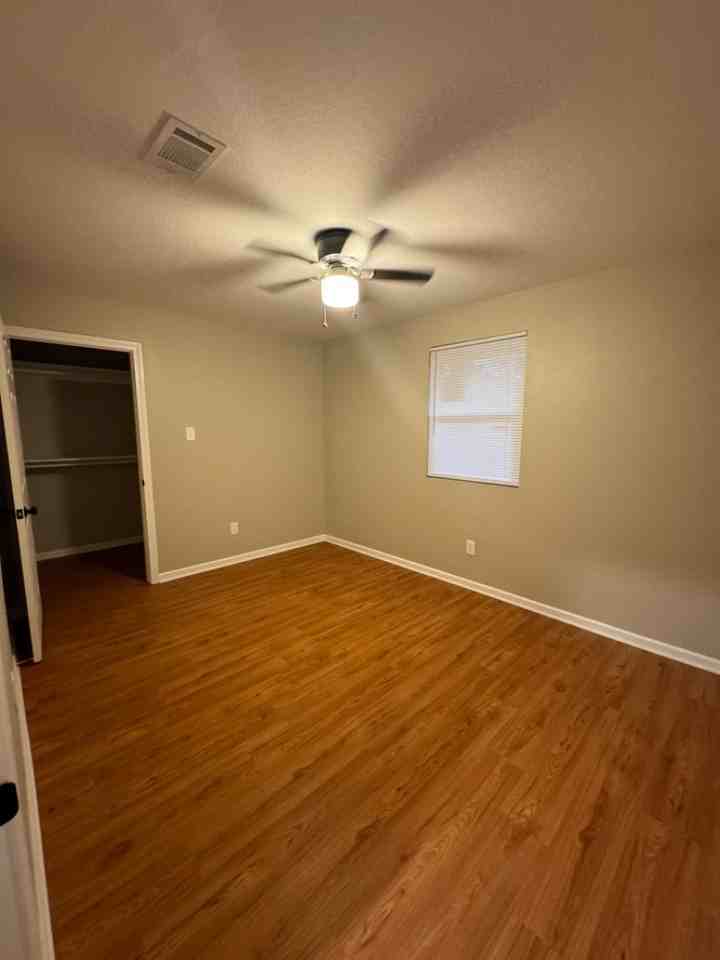 104 Park Row - Photo 2 of 9